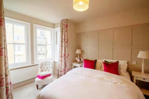 3 bed Victorian terrace 10mins walk from Colchester city centre – khách sạn tại Lexden