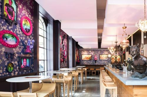 Pub/Lounge, 21c Museum Hotel Louisville near Louisville Bokszmúzeum