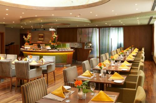 Montreal Barsha Hotel - Restaurant
