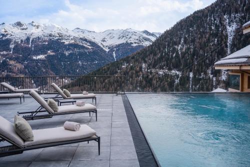 Úszómedence, Guernerés & Spa by Alpine Resorts (Guerneres & Spa by Alpine Resorts) in Grimentz