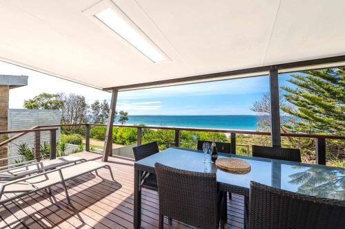 Aqua Vista - beachfront 4BR Home with ocean views