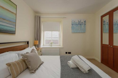 Cozy 3BR escape near Edinburgh centre - main image