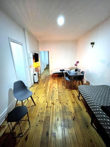 Séjour confort proche de Paris (Sejour confort proche de Paris) in La Courneuve