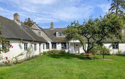 . 3 Bedroom Cozy Home In Trelleborg