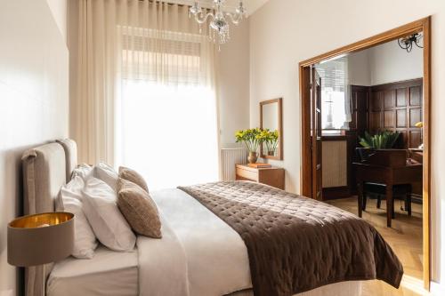 Kolonaki Chic Haven - A Downtown Retreat - image 11