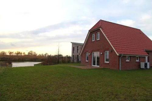 Grachtenblick II in Greetsiel, Deutschland