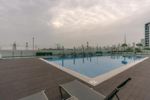 Luxury studio with pool and burj khalifa view Dubai 