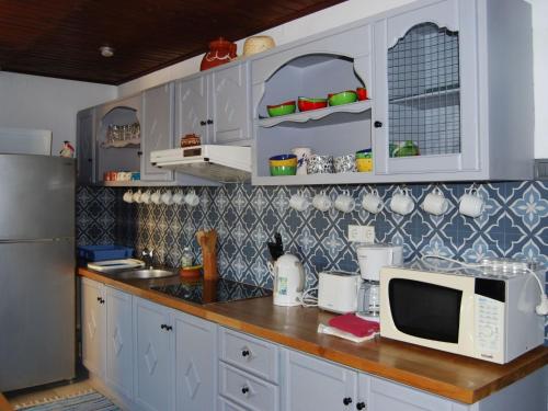 Holiday Home Spiti Limnos- idyllisch gelegen im Orangenhain by Interhome in Limnos