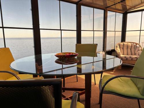 Comfort & Stunning Lake View - Vaela in Šambora (QC)