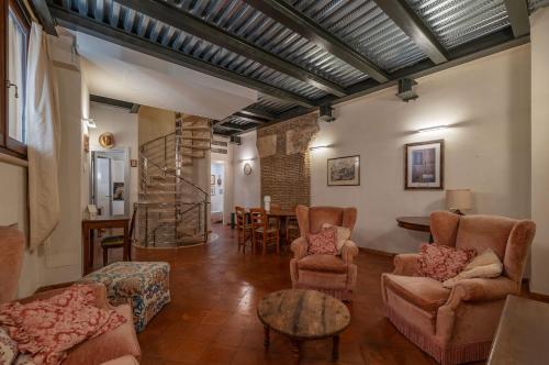 GuestHost - Palazzo Costaguti in the Heart of Rome