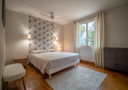 1 queen bed