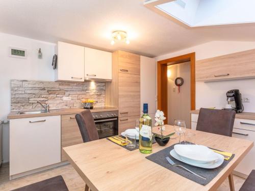 Apartment Idylle by Interhome in Winkl