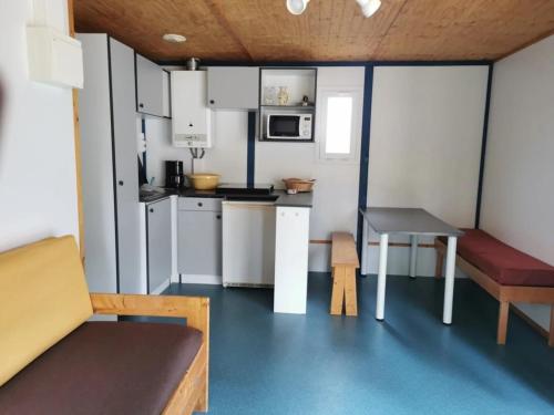 Facilities, ZEcamping 3 dog friendly tennis piscine chauffee in Combressol