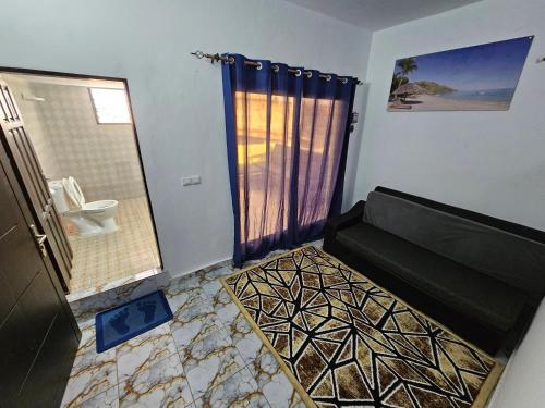 appartement avec balcon à Port Bouet cité SiPiM aéroport – khách sạn tại Port-Bouet