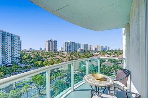 Apartment Isla Sol – khách sạn tại Golden Beach