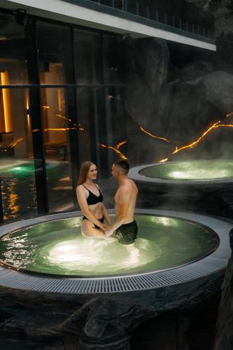 Rest&Ski Spa Resort - Accommodation - Bukovel