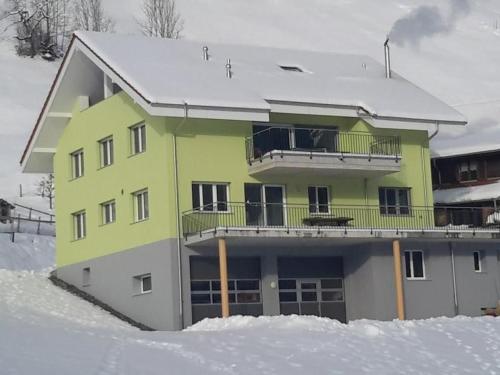 Apartment Schwändelifluh by Interhome (Apartment Schwandelifluh by Interhome) in Флулі