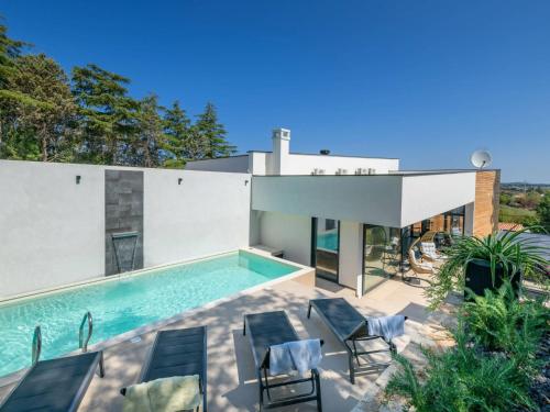 Holiday Home in Vintijan mit Privatem Pool by Interhome – khách sạn tại Vintijan