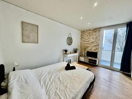 Studio lumineux avec balcon - Calme et idéal
