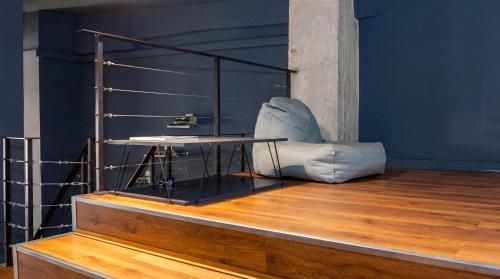 The Atrium Loft Industrial Chic Redefined - image 5