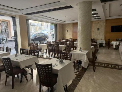 Hotel La Capitale - image 4