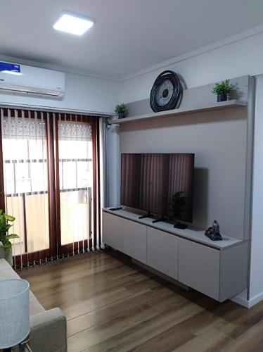 Departamento Moderno de 2 ambientes con cochera para 2-4 pax en frente de Playa Alicante