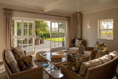 Leeu Estates