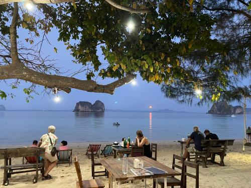 Koh Ngai Sea Open Resort in Koh Ngai