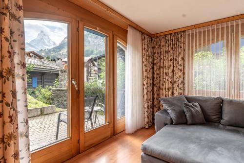 Arcadia Apartment, central & spacious by Inspiringplaces Zermatt in Zermatt, Schweiz