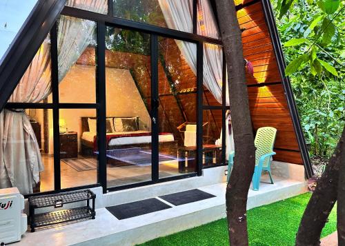 المنظر الخارجي, Kandy Little White House Cabana with Private Pool in باليكيلي