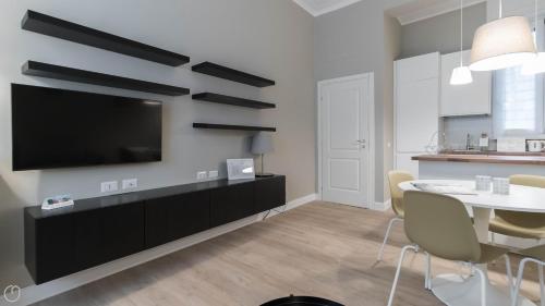 Italianway Easy - Porta Nuova 6 - Milan