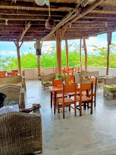 Restoran, Soul Rebel Lodge & Backpackers in Nkhata Bay