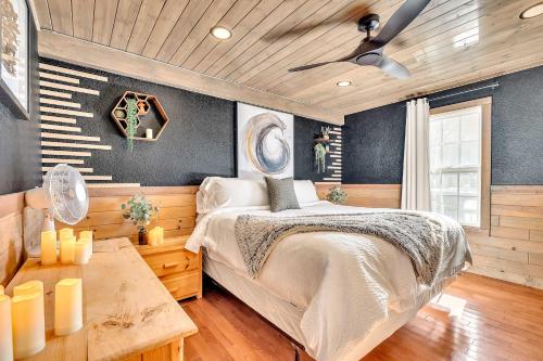 Attitude Adjustment Cabin with hot tub fire pit & indoor pool in Kimball (TN)