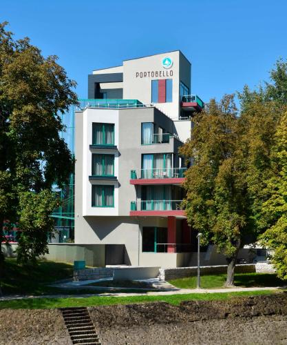 Portobello Wellness & Yacht Hotel