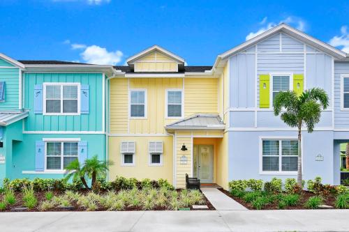 Tropical Villa near Disney with Margaritaville Resort  Island H20 Waterpark Access - 3180CS