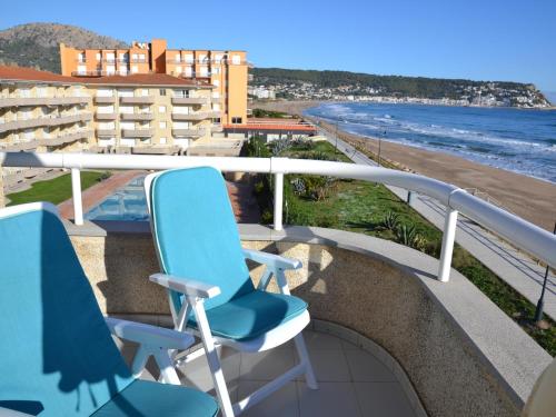 Apartamento junto al mar en L'Estartit con piscina - ES-323-83 - image 3