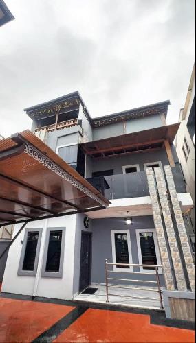 Grayhouse – khách sạn tại Rumueme