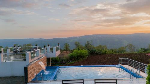Strawberry King Resort – khách sạn tại Haroshi