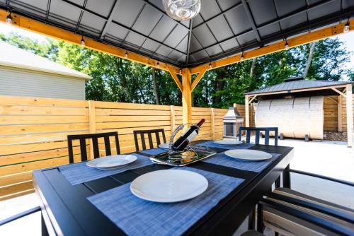 Home Away from Home 3 Close to KCI Airport, Weston in Platte City (MO)