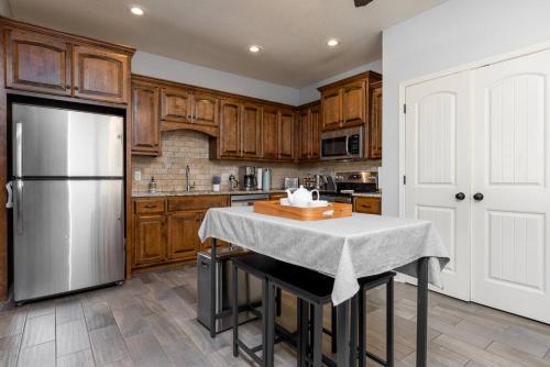 Home Away from Home 3 Close to KCI Airport, Weston in Platte City (MO)