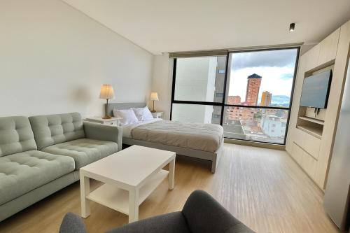 Central Loft Near Airport, US Embassy & Corferias