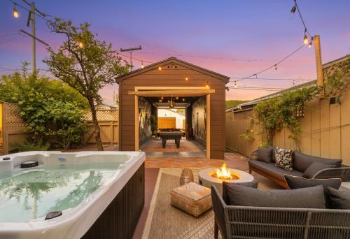Balboa 6br Mansion With Hot Tub And Game Room - Coronado, CA