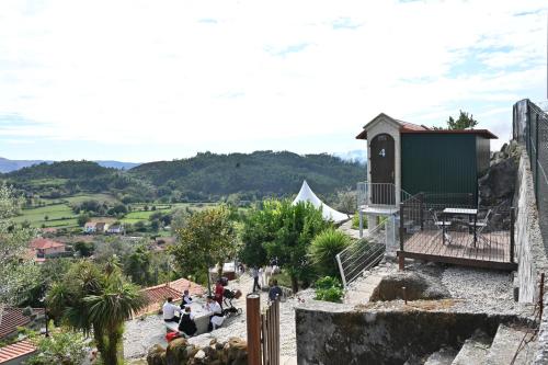 Canastro do Loureiro, Anissó