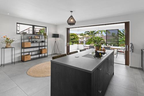 Cocina, The Grand, Luxury Stay in Jan Sofat, Curaçao (The Grand, Luxury Stay in Jan Sofat, Curacao) in Nieuwpoort