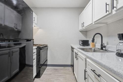 Comfortable stay with smart layout in 南堪薩斯城