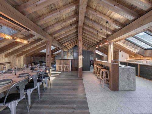 Chalet Meribel Raffort 12 pers, piscine, animaux admis - FR-1-566-84 in Le Raffort