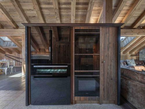 Chalet Meribel Raffort 12 pers, piscine, animaux admis - FR-1-566-84 in Le Raffort