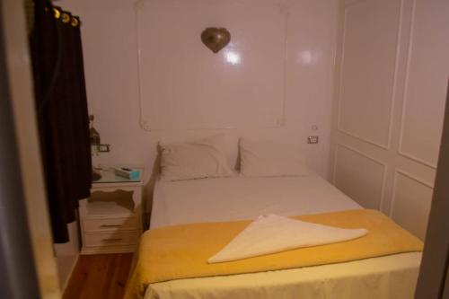 Floating Hotel- Happy Nile Boat, Luxor