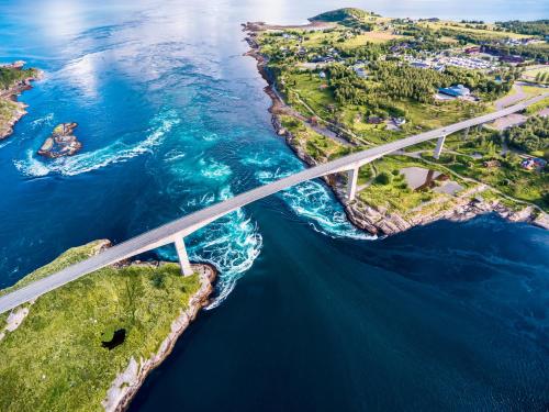 Whirl Cabin, 5 min walk from Saltstraumen bridge in 薩爾斯門