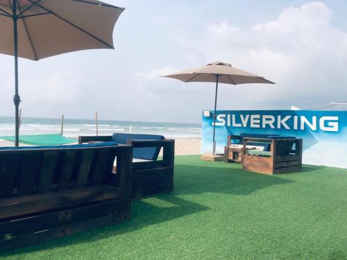 Silverking ASSOUINDE in Assinie
